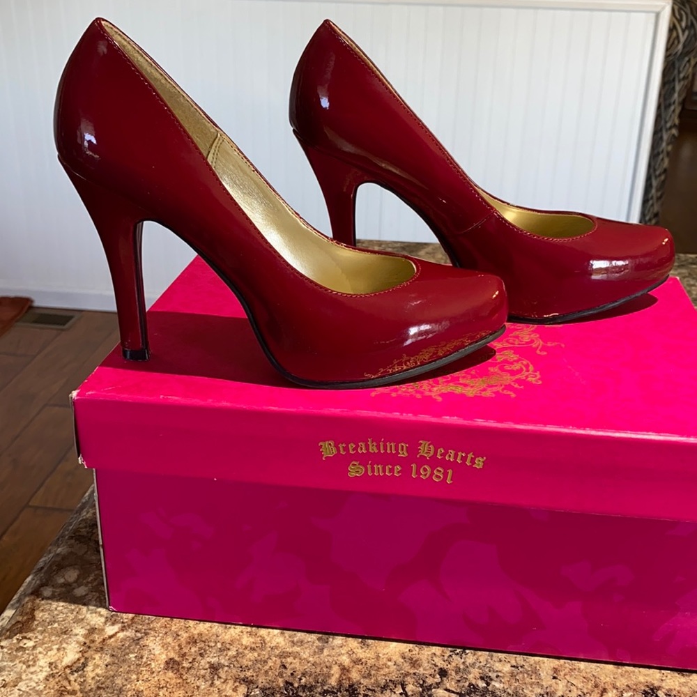 Candies red patent pumps size 6